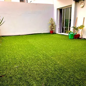 Appartement G5 - Amazing 2 Bedrooms With Private Garden.